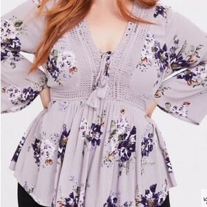 Torrid lilac Babydoll Gauze Crochet Trim Lace-Up Top size 0 Large 12 boho